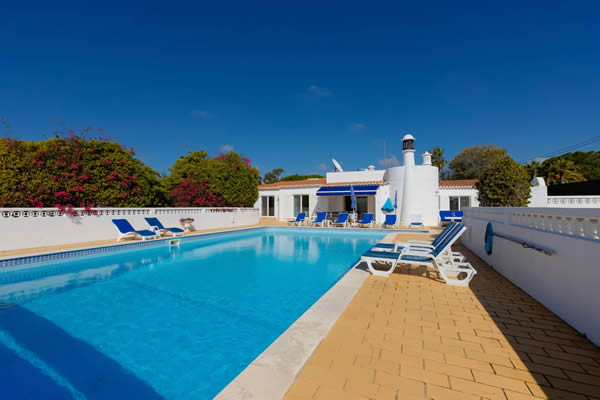 Vila do Milho – Moradia de luxo com piscina aquecida em Carvoeiro